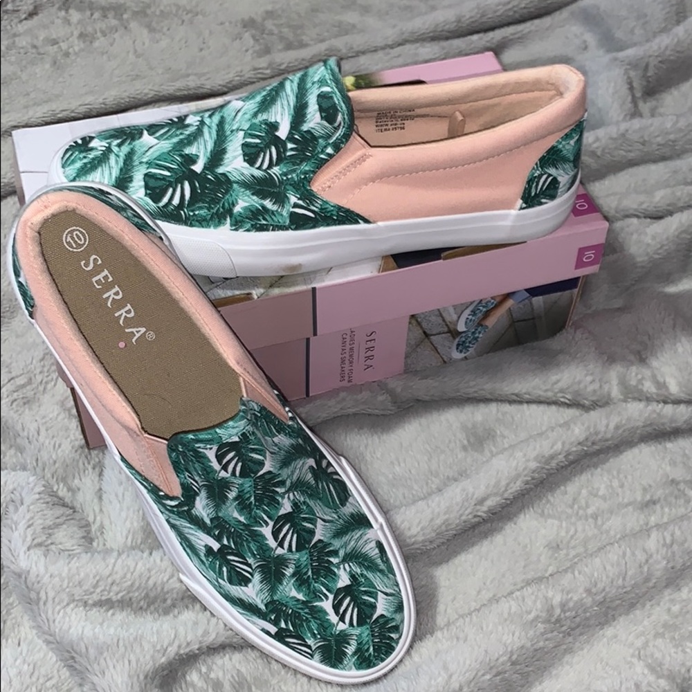 Brand New Memory Foam Canvas Sneakers